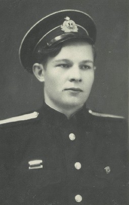 Почетному сотруднику органов госбезопасности Анатолию Лихареву - 90!  