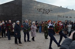 Uzniki 3